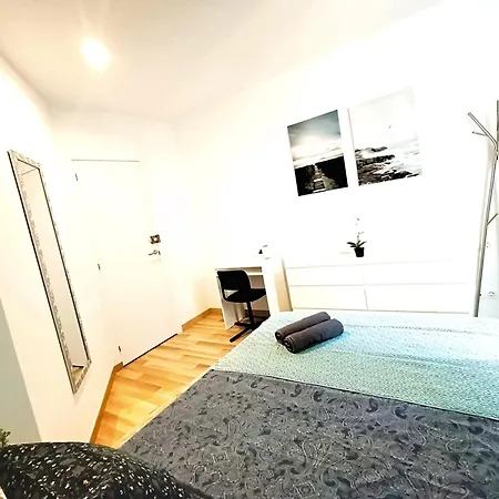 Hostel Oasis - By La Rambla *