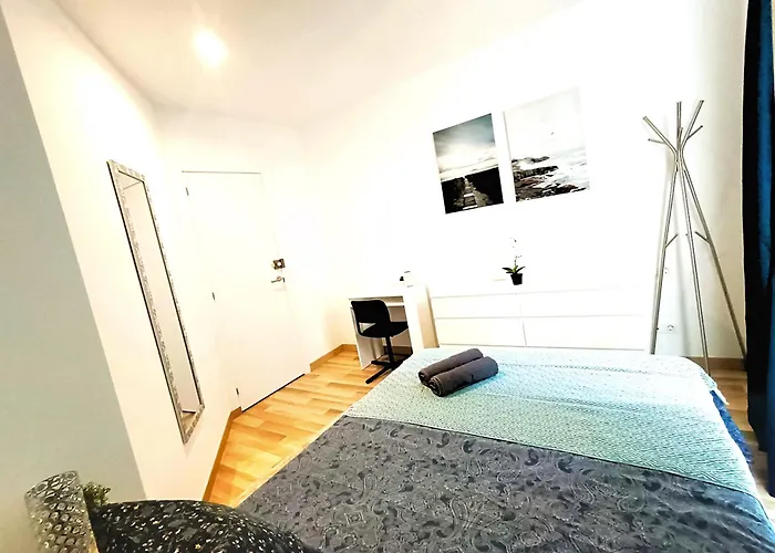 Hostel Oasis - By La Rambla *